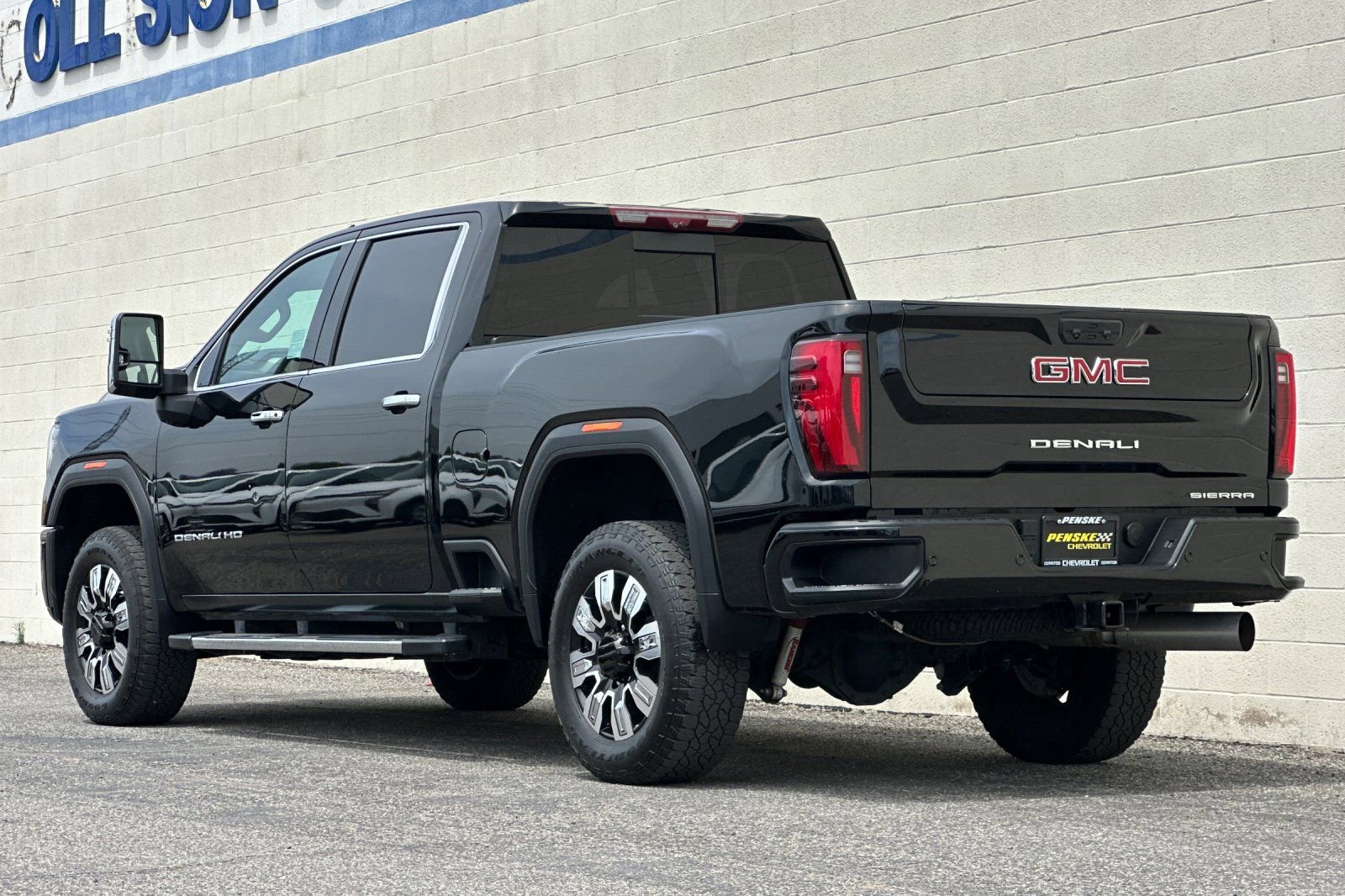 Certified 2024 GMC Sierra 2500 Denali w/ Denali Reserve Package image 6