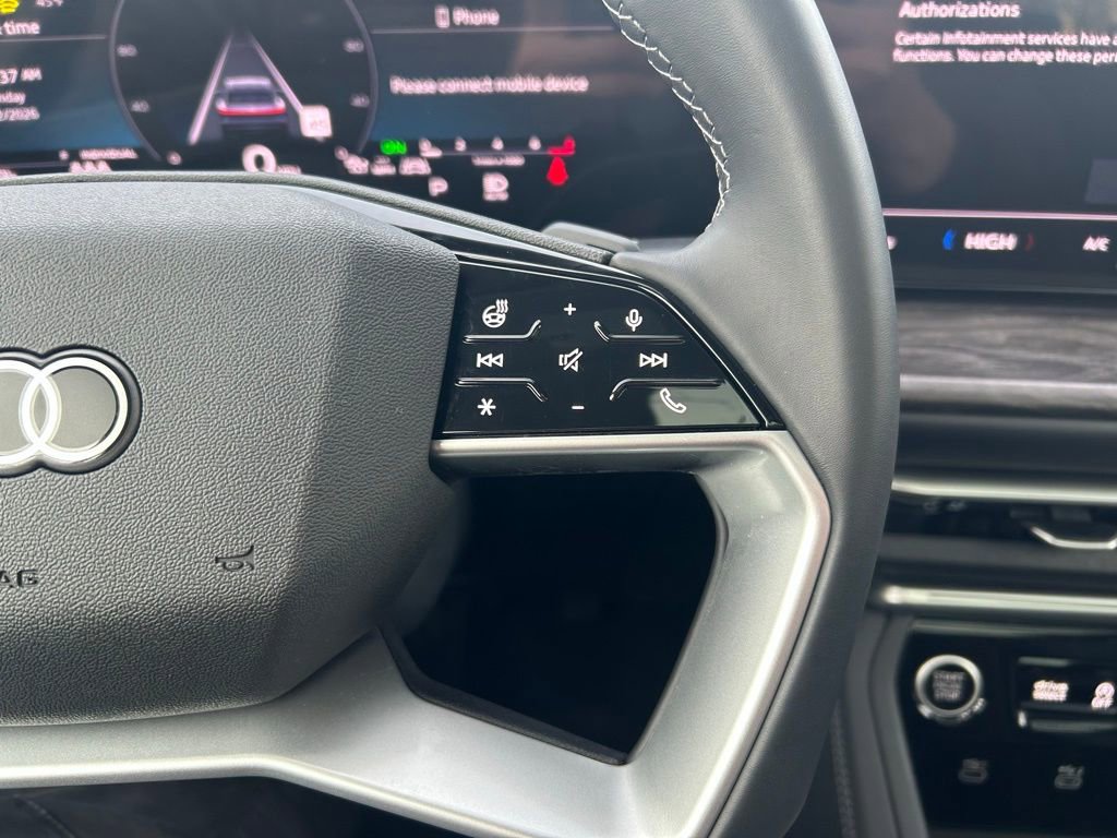 Used 2025 Audi Q5 Premium w/ Convenience Package image 11