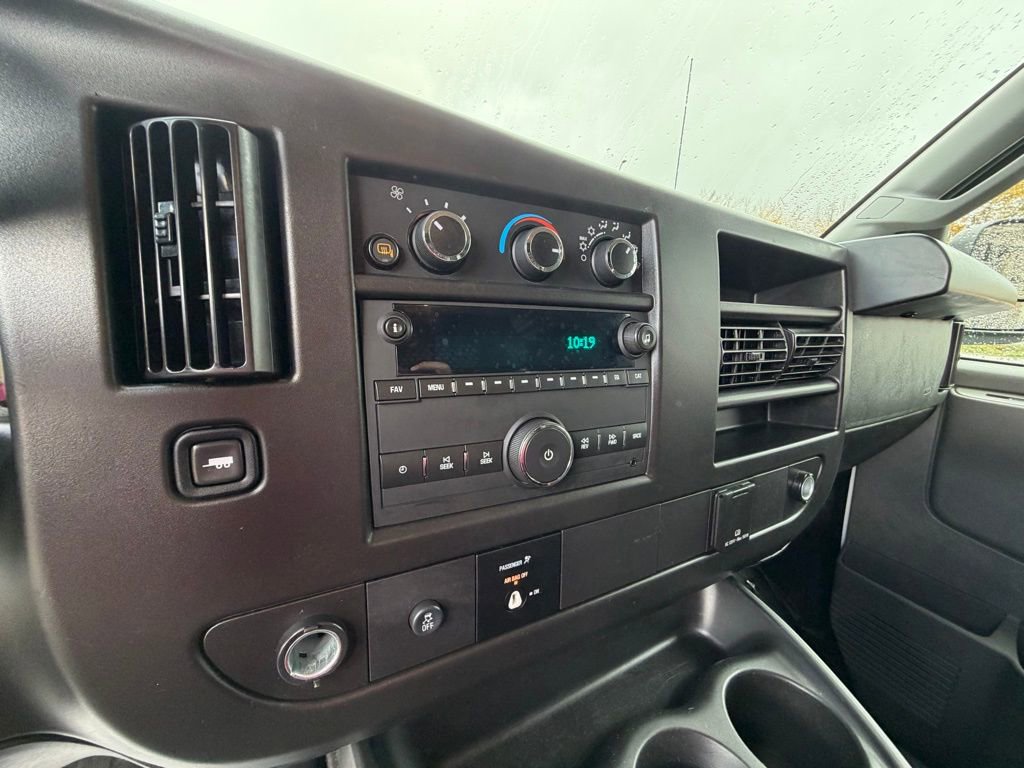 Used 2024 GMC Savana 2500 w/ Driver Convenience Package image 16