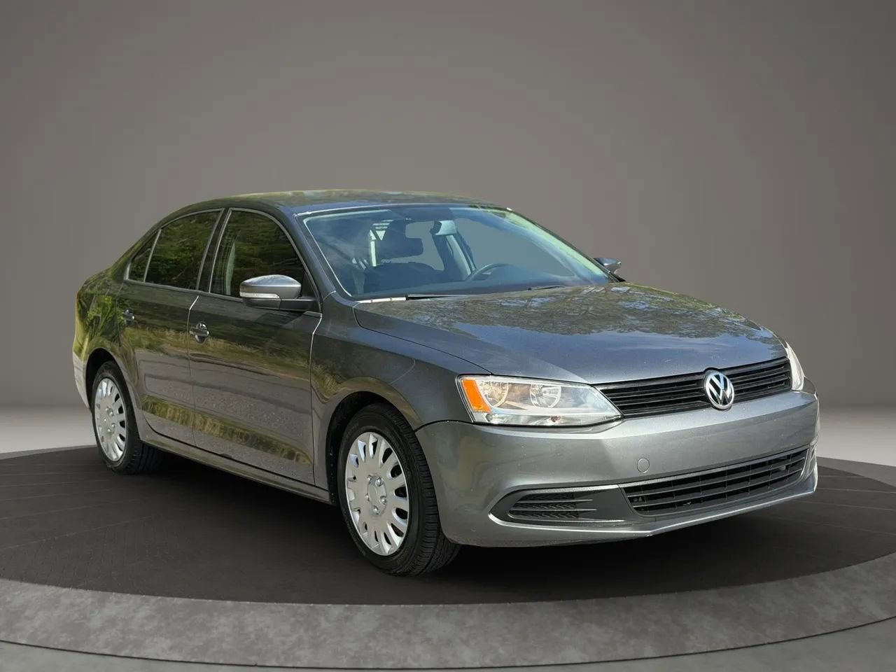 Used 2012 Volkswagen Jetta SE FWD image 3