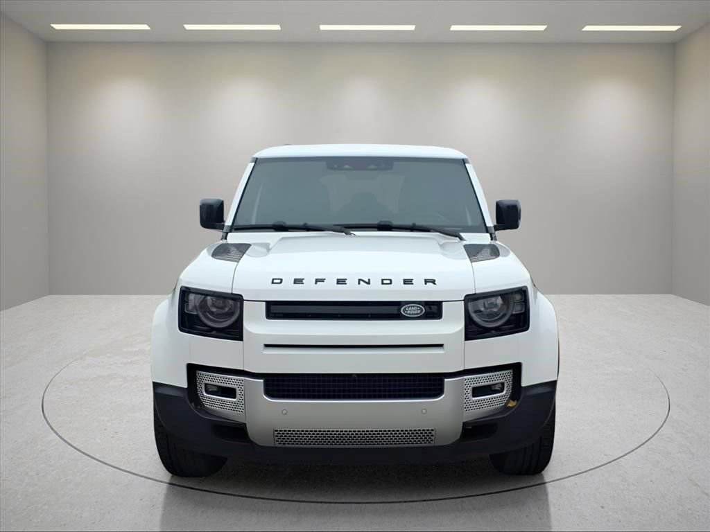 Used 2024 Land Rover Defender 110 S AWD/4WD image 2