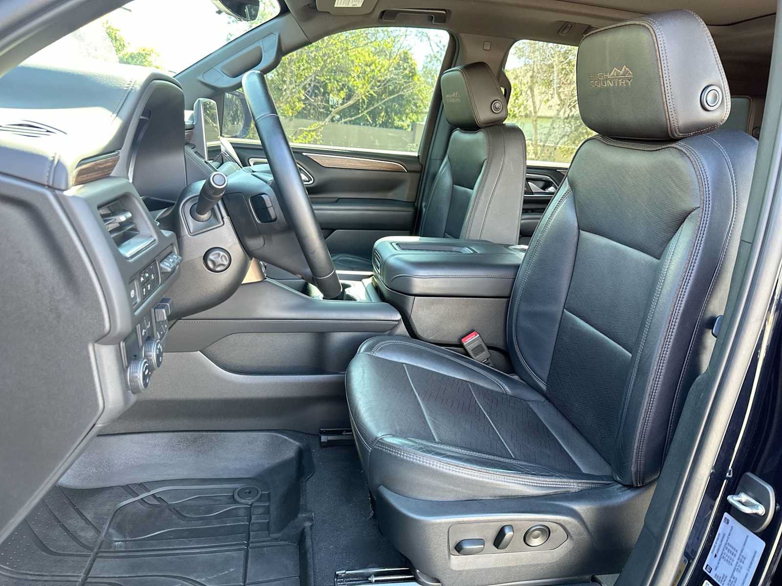 Certified 2023 Chevrolet Suburban High Country w/ Max Trailering Package RWD image 15