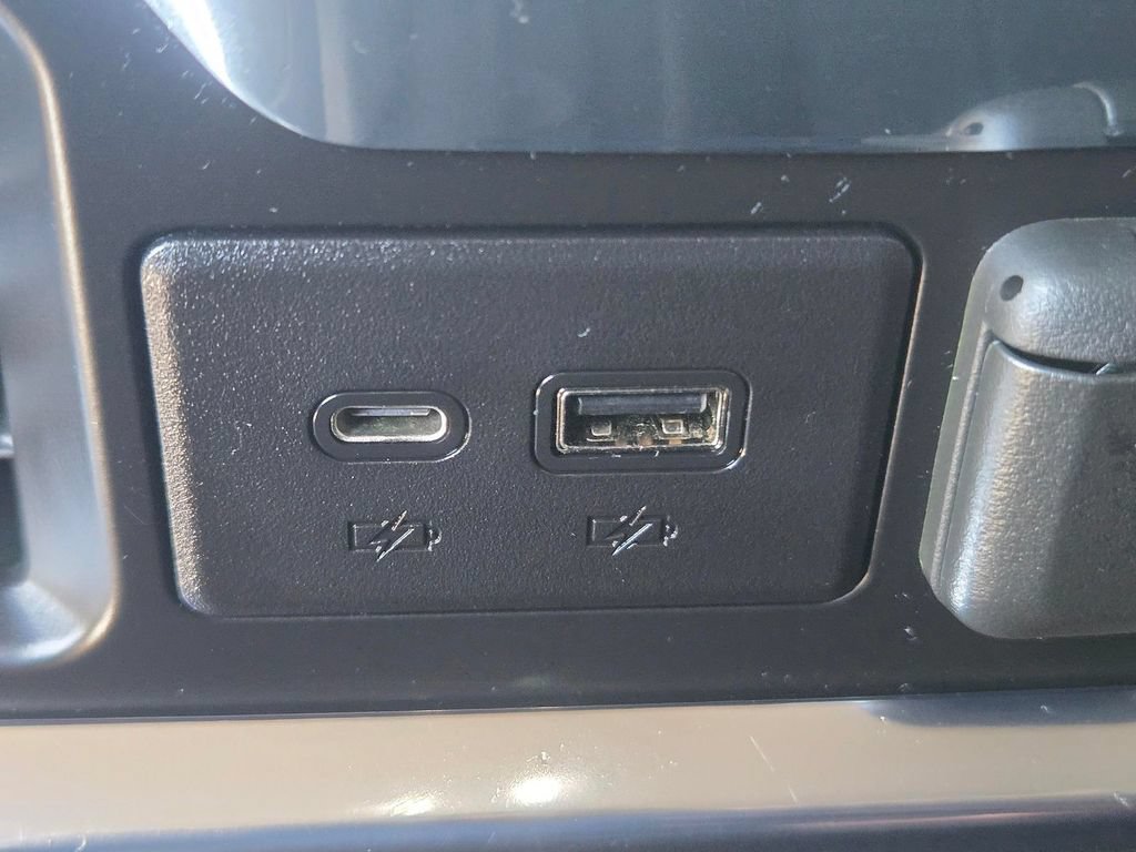 Used 2019 Chevrolet Silverado 1500 RST w/ All-Star Edition AWD/4WD image 7