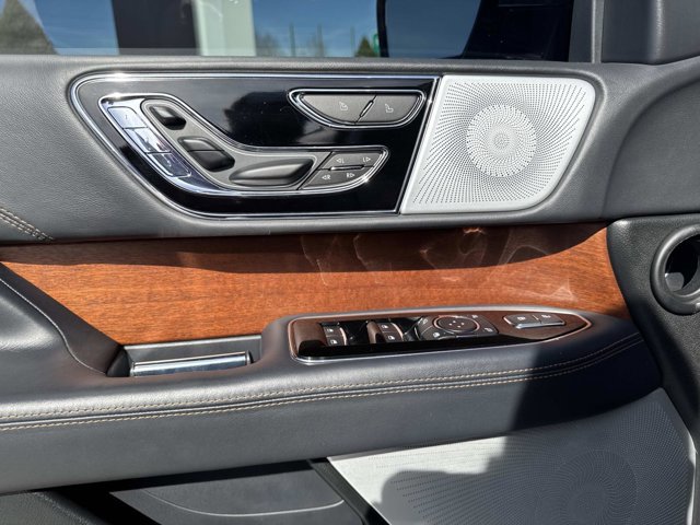 Used 2024 Lincoln Navigator L Black Label image 12