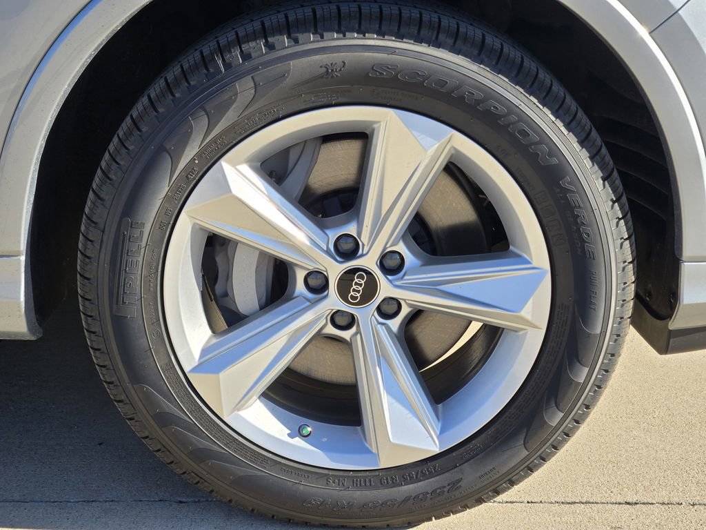 New 2026 Audi Q7 3.0T Premium image 16