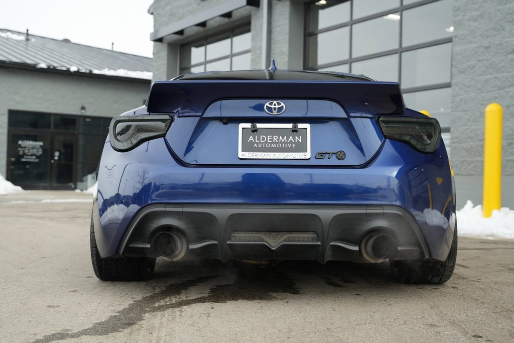 Used 2017 Toyota 86 image 23