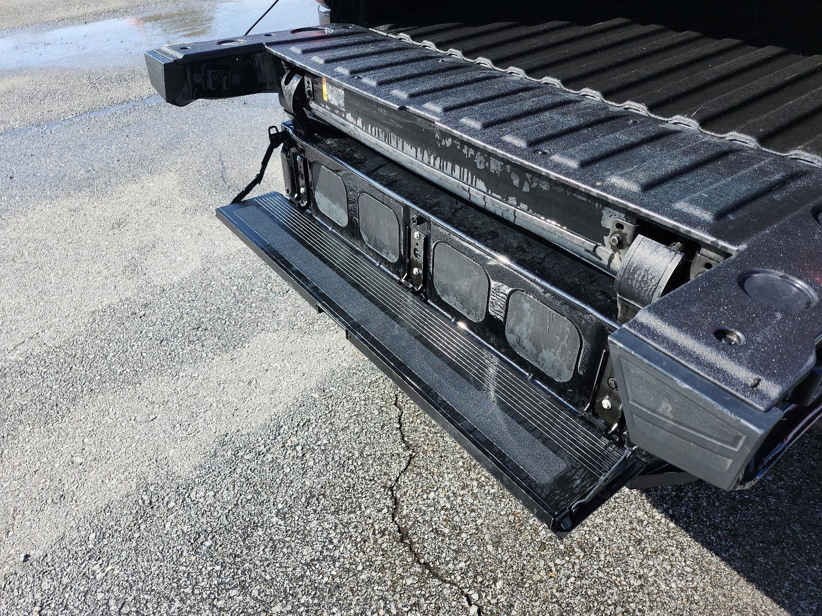 Certified 2021 GMC Sierra 1500 AT4 w/ AT4 Preferred Package image 11