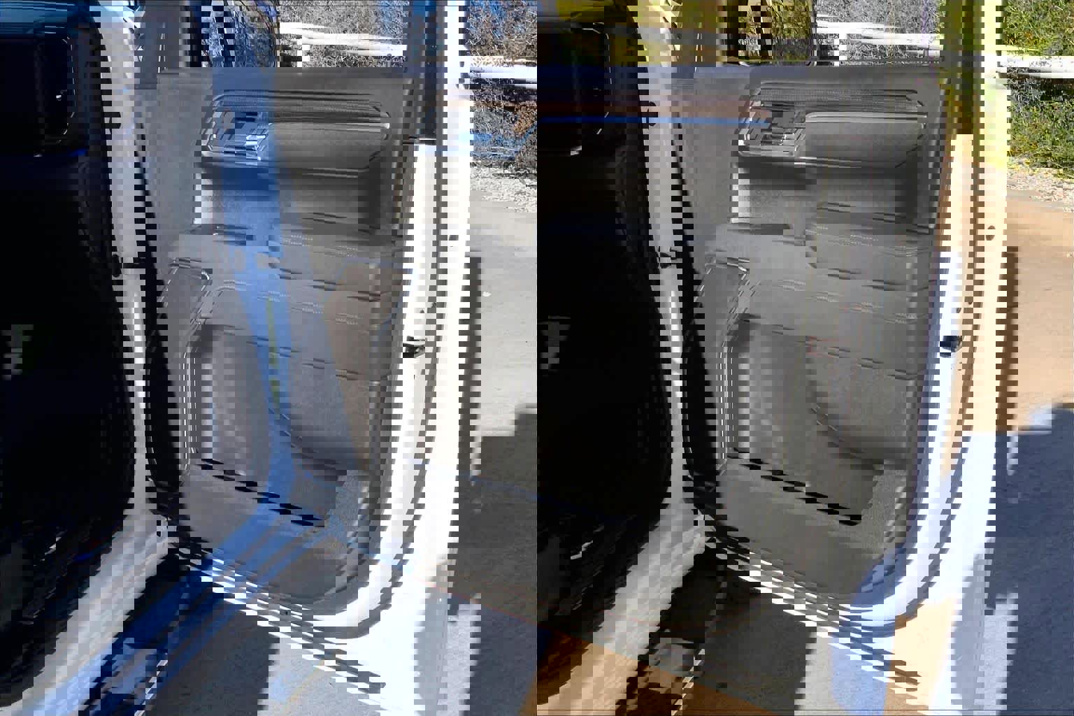 Used 2025 Chevrolet Silverado 1500 LT image 23