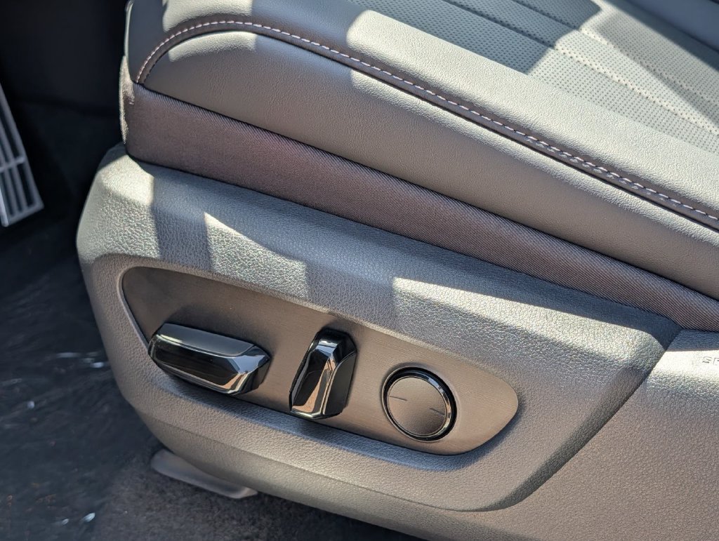 New 2026 Lexus TX 500h AWD w/ Technology Package image 15