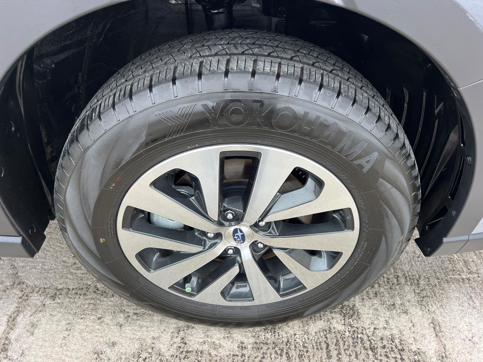 Used 2023 Subaru Outback Premium image 12