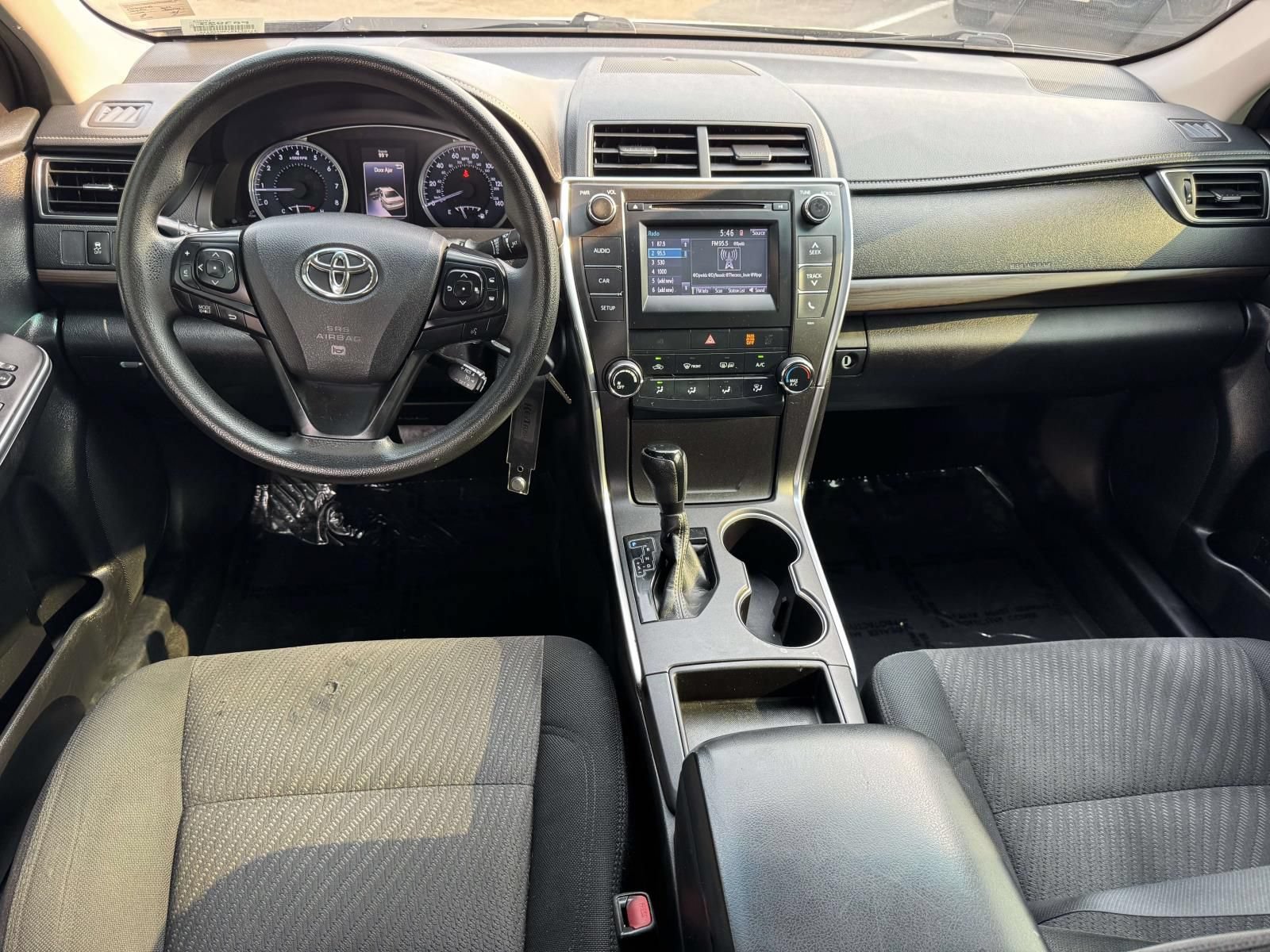 Used 2017 Toyota Camry LE FWD image 10