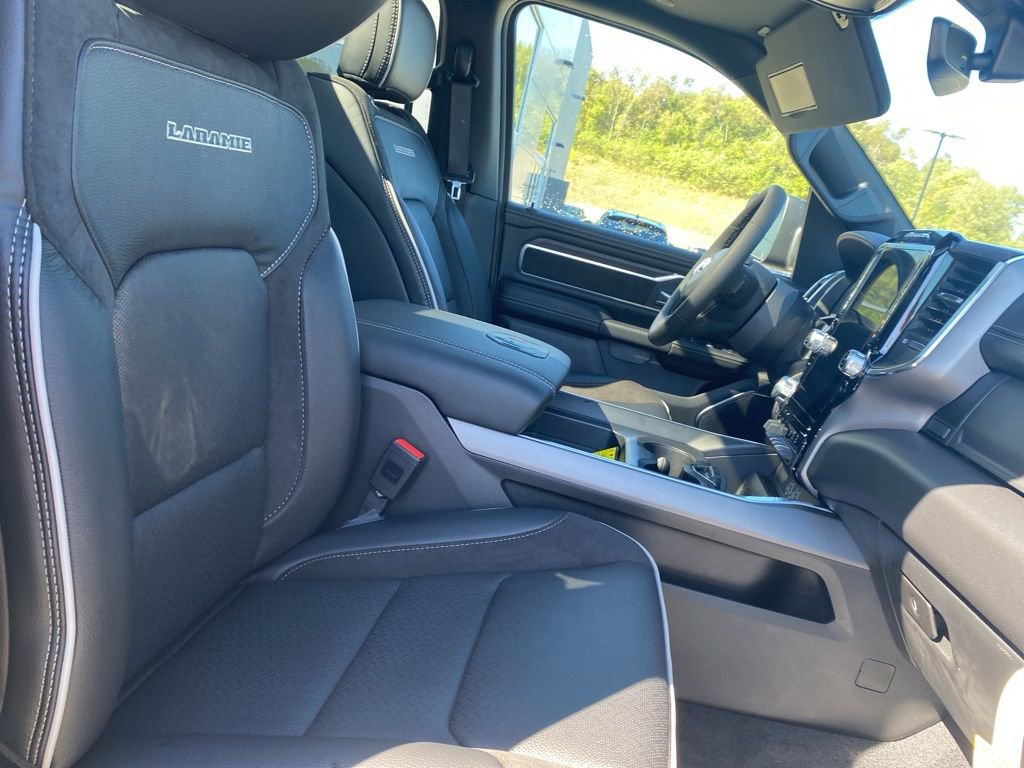 New 2026 RAM 1500 Laramie w/ Sport Appearance Package image 9