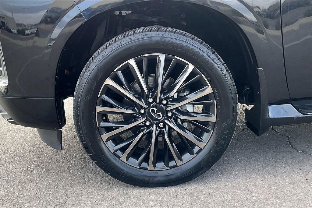 Used 2025 INFINITI QX80 Autograph w/ Autograph Exterior Package image 9