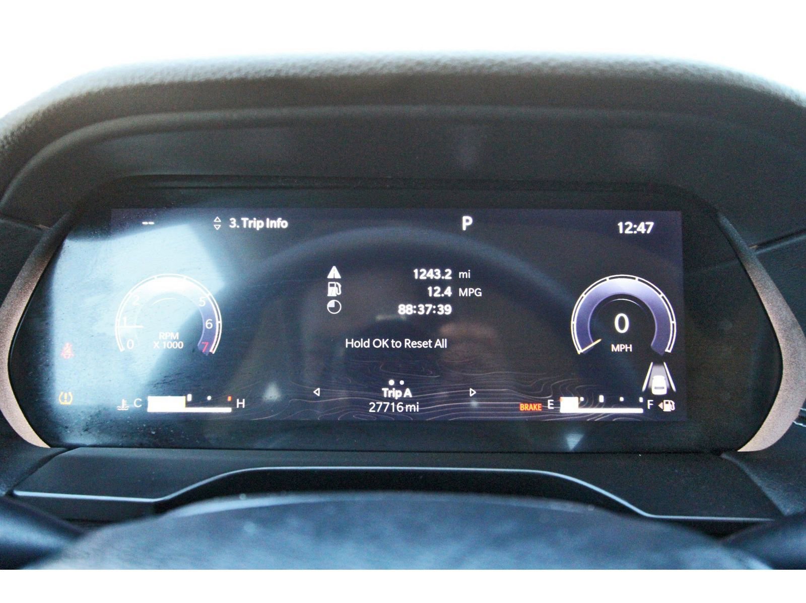 Used 2023 Jeep Grand Cherokee L Limited w/ Black Appearance Package image 18