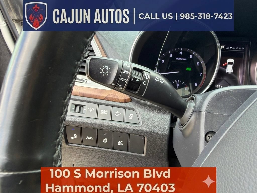 Used 2017 Hyundai Santa Fe Limited FWD image 36