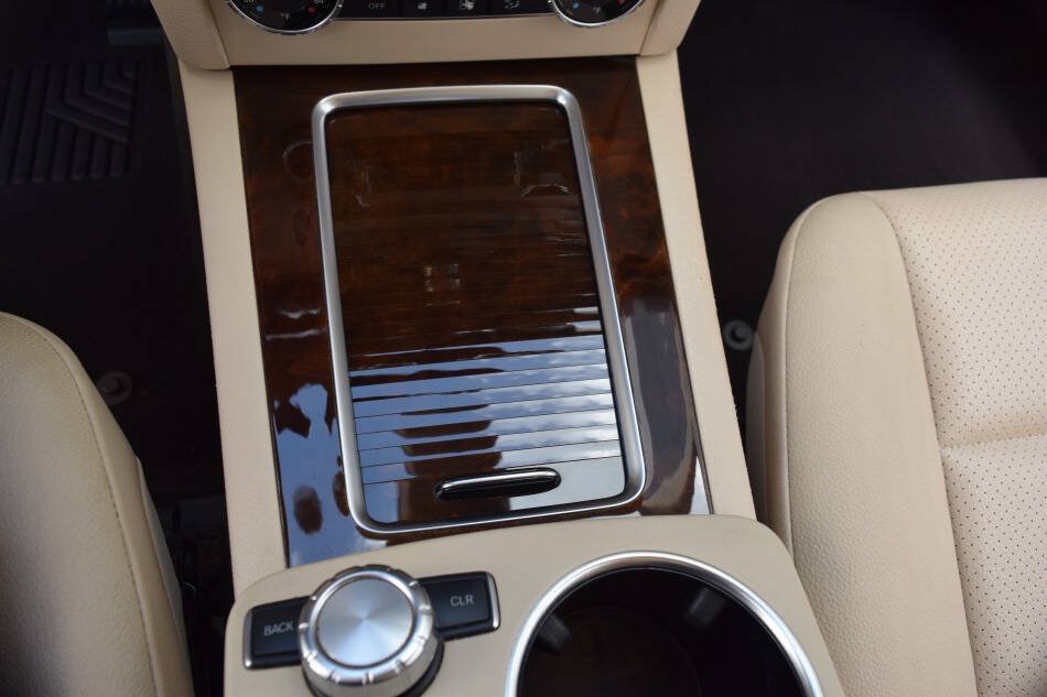 Used 2014 Mercedes-Benz GLK 250 BlueTEC 4MATIC image 55