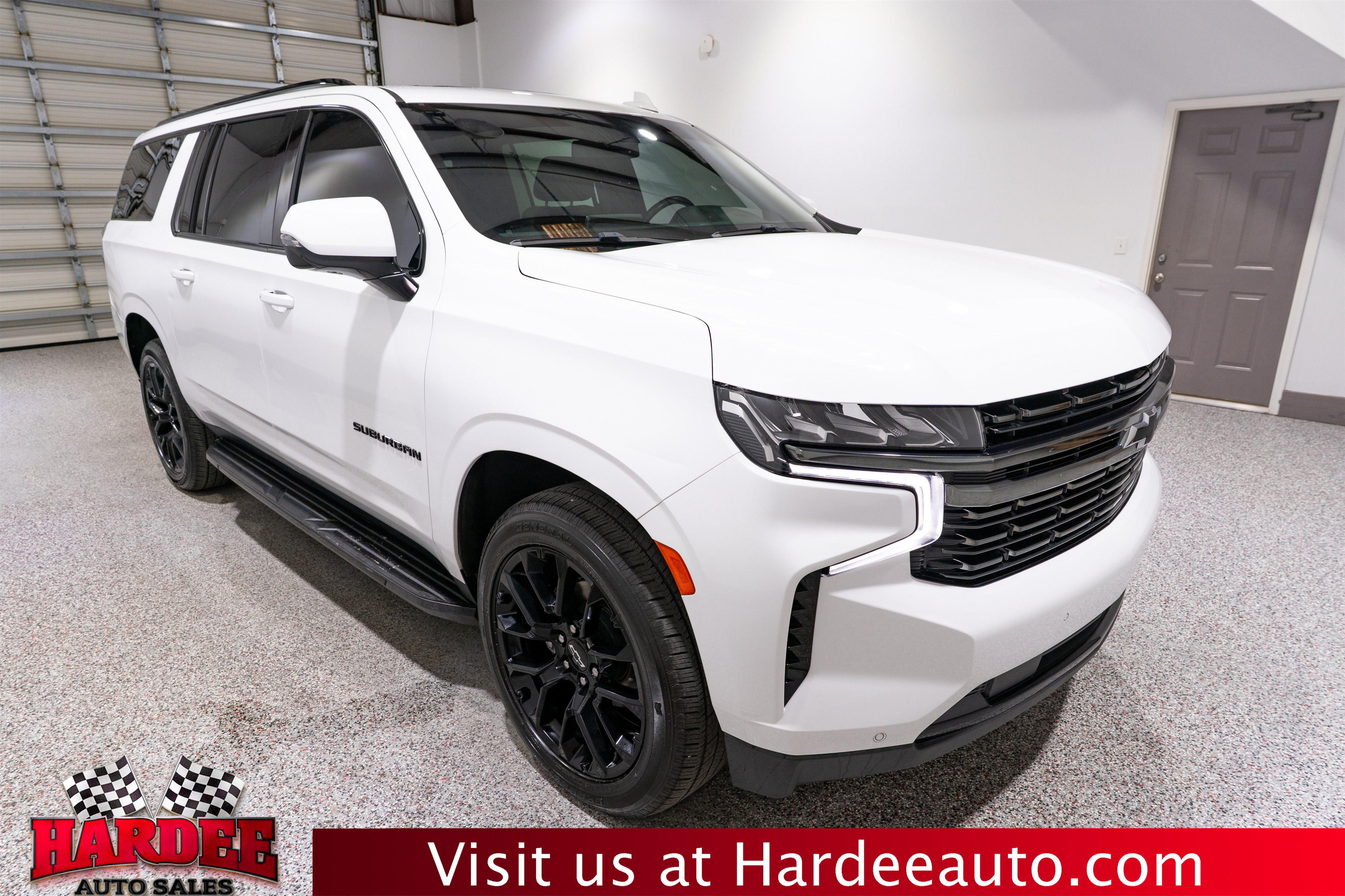 Used 2022 Chevrolet Suburban RST w/ Luxury Package AWD/4WD image 6