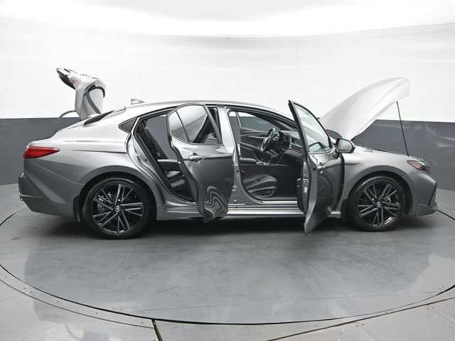 Used 2025 Toyota Camry LE image 50