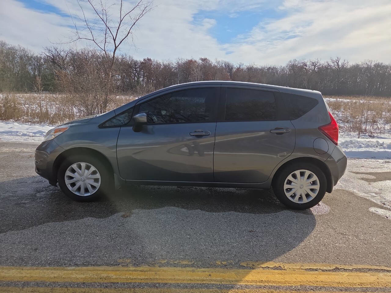 Used 2016 Nissan Versa Note S image 3