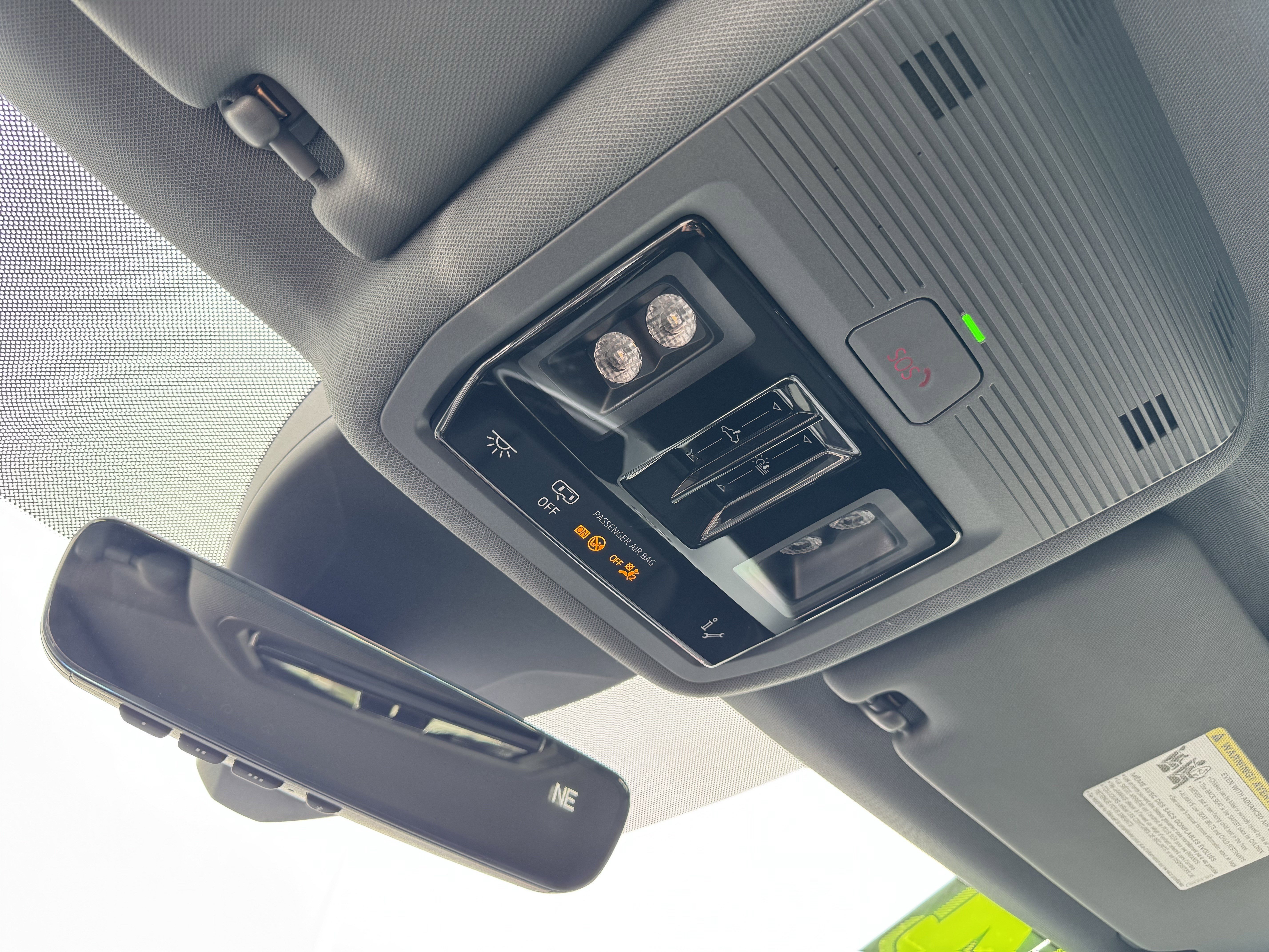 Used 2024 Audi Q4 e-tron Premium w/ Convenience Package image 28