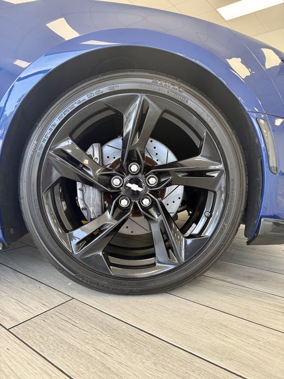 Used 2019 Chevrolet Camaro SS RWD image 19