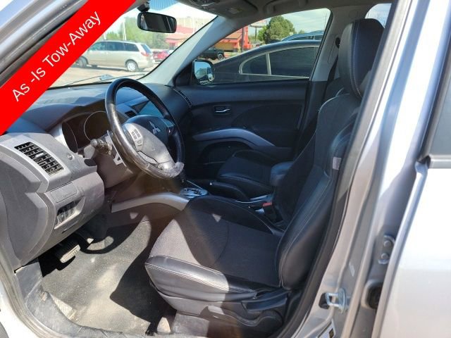 Used 2010 Mitsubishi Outlander SE image 10