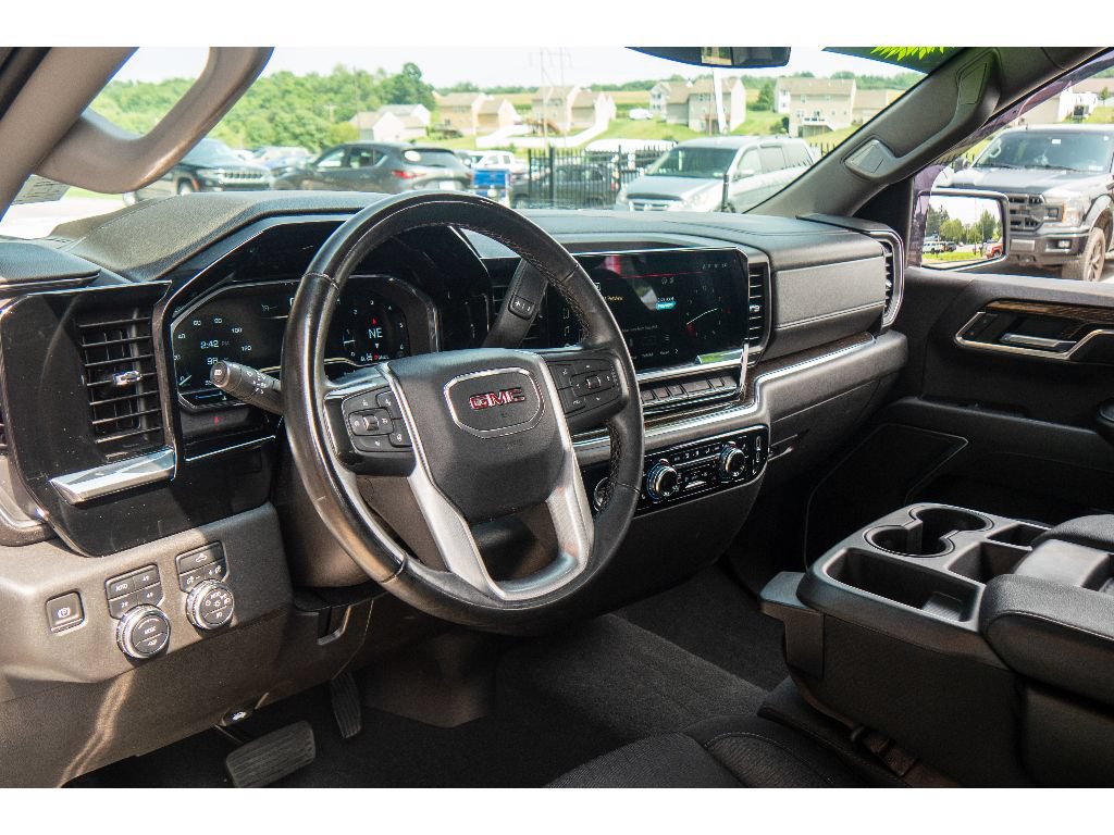 Used 2023 GMC Sierra 1500 Elevation w/ X31 Off-Road Package AWD/4WD image 13