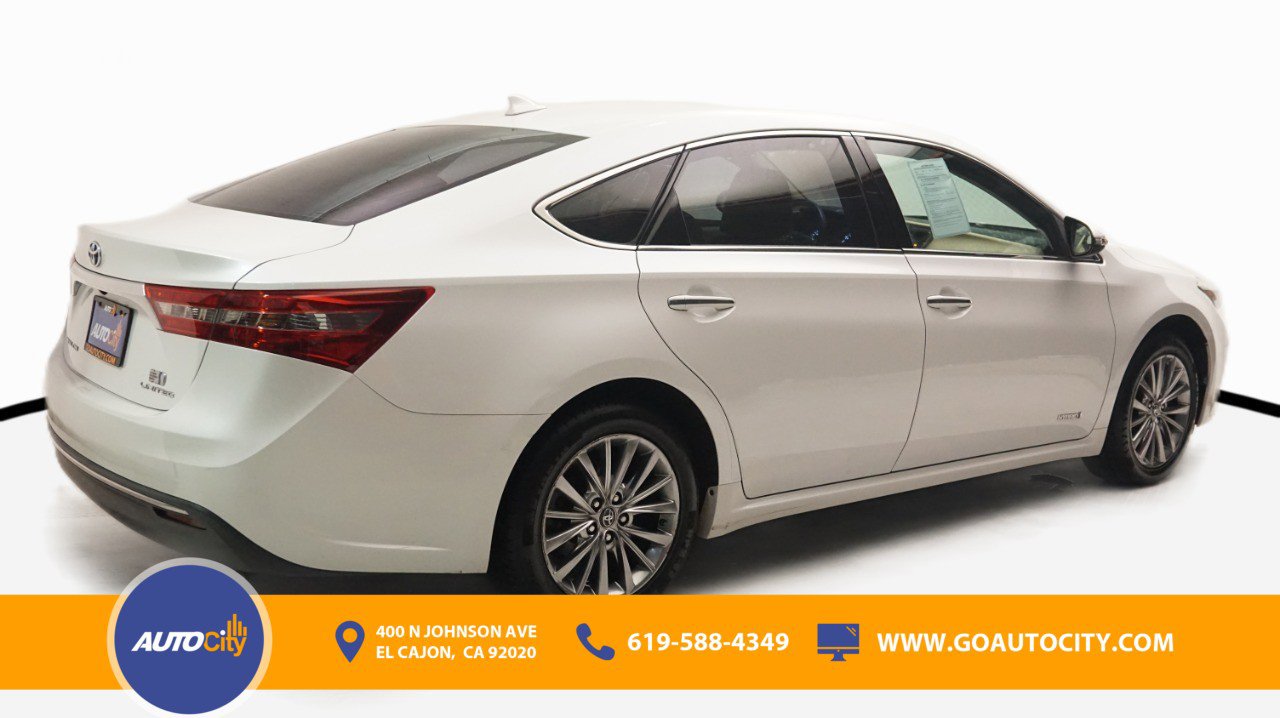 Used 2017 Toyota Avalon Limited w/ Carpet Mat Package FWD image 6