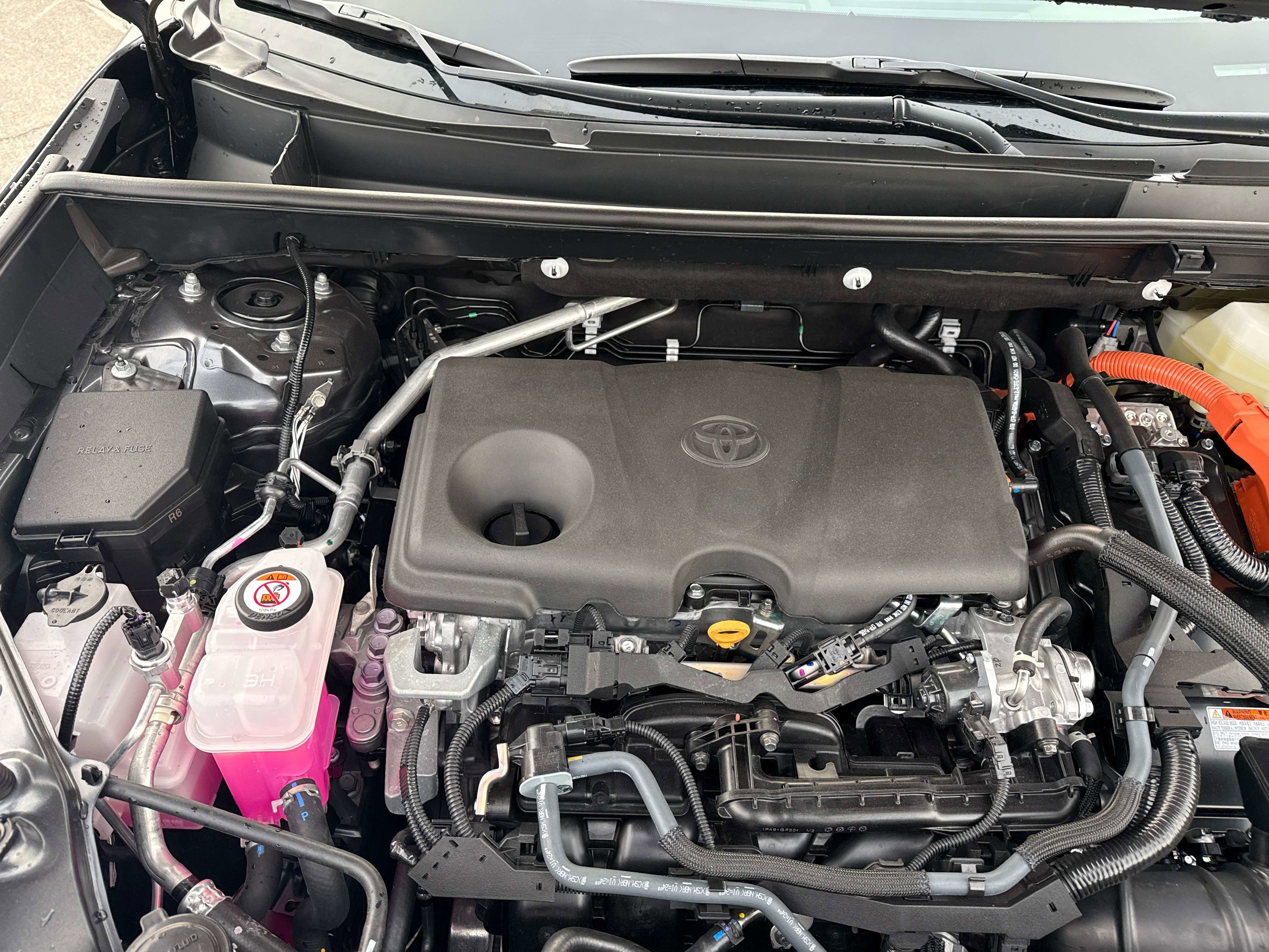 Used 2025 Toyota RAV4 Limited image 9