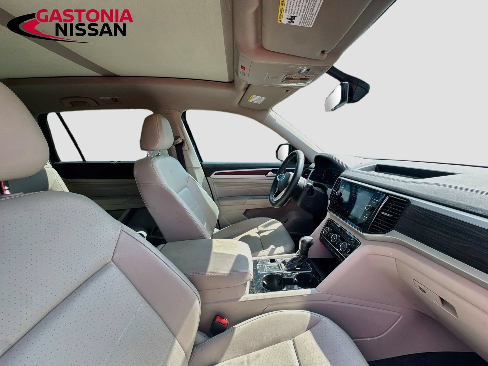 Used 2023 Volkswagen Atlas SE w/ Panoramic Sunroof Package FWD image 37