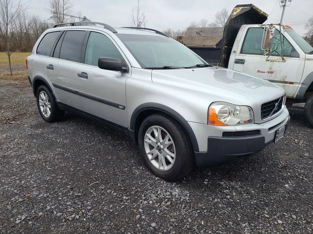 Used 2005 Volvo XC90 T6 AWD/4WD image 2