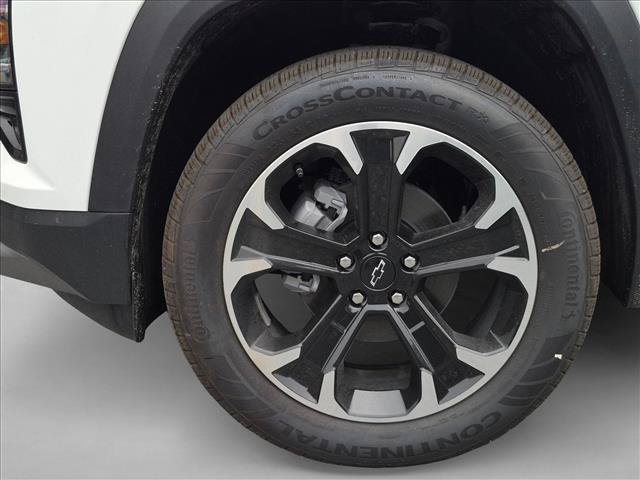 New 2026 Chevrolet Equinox LT w/ Safety and Technology Package FWD image 9