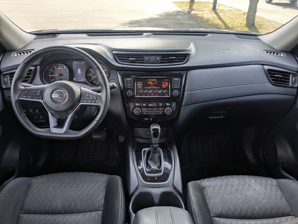Used 2019 Nissan Rogue SV image 28