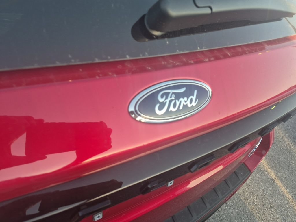 New 2026 Ford Explorer ST-Line w/ ST-Line Street Pack AWD/4WD image 10