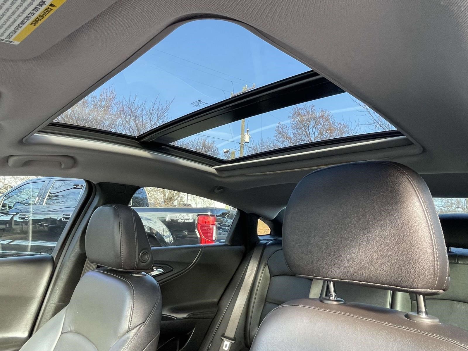 Used 2022 Chevrolet Malibu Premier image 23