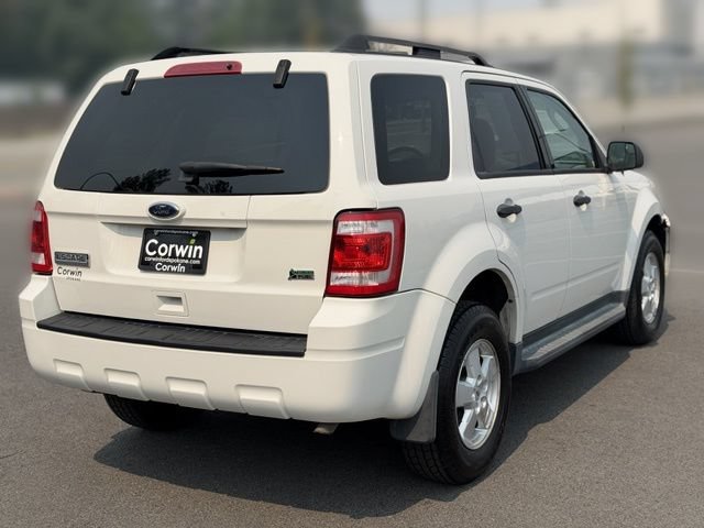 Used 2010 Ford Escape XLT AWD/4WD image 13