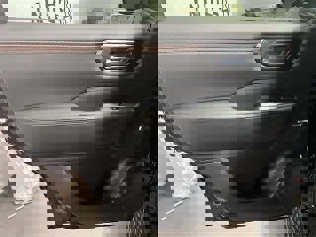 New 2025 Nissan Armada SL w/ Captain's Chari Seat Package image 24