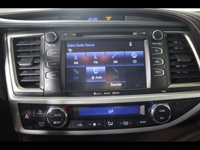 Used 2016 Toyota Highlander LE image 24