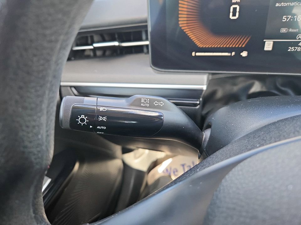 Used 2025 Kia K5 LXS image 20