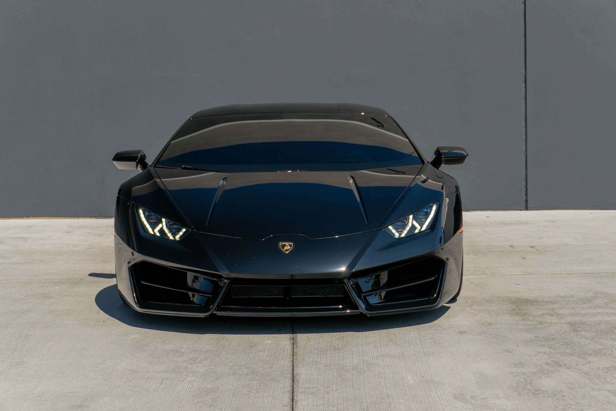 Used 2019 Lamborghini Huracan LP 580-2 image 4