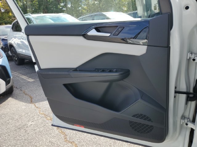 New 2027 Volkswagen Taos S FWD image 34