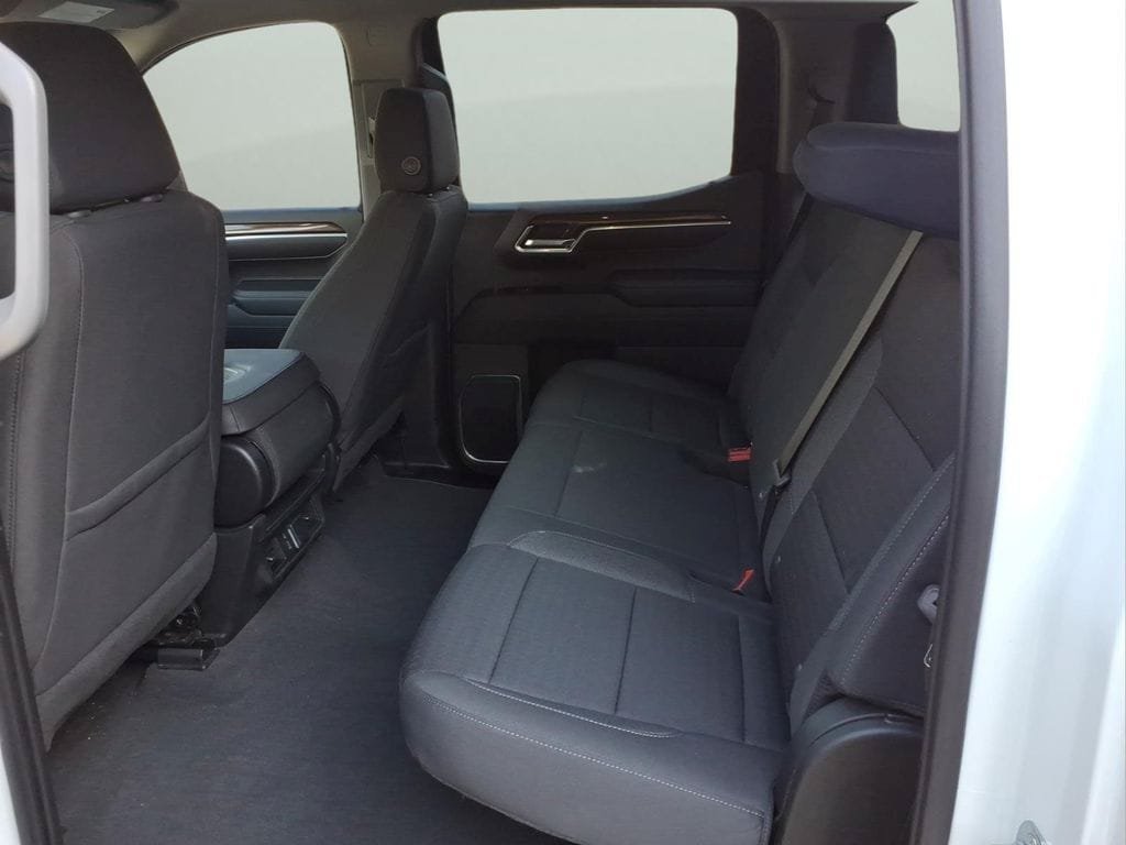 Used 2022 Chevrolet Silverado 1500 LT AWD/4WD image 25