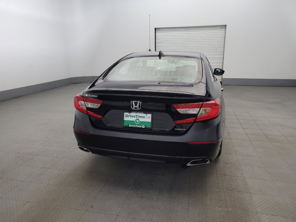 Used 2018 Honda Accord Touring image 7