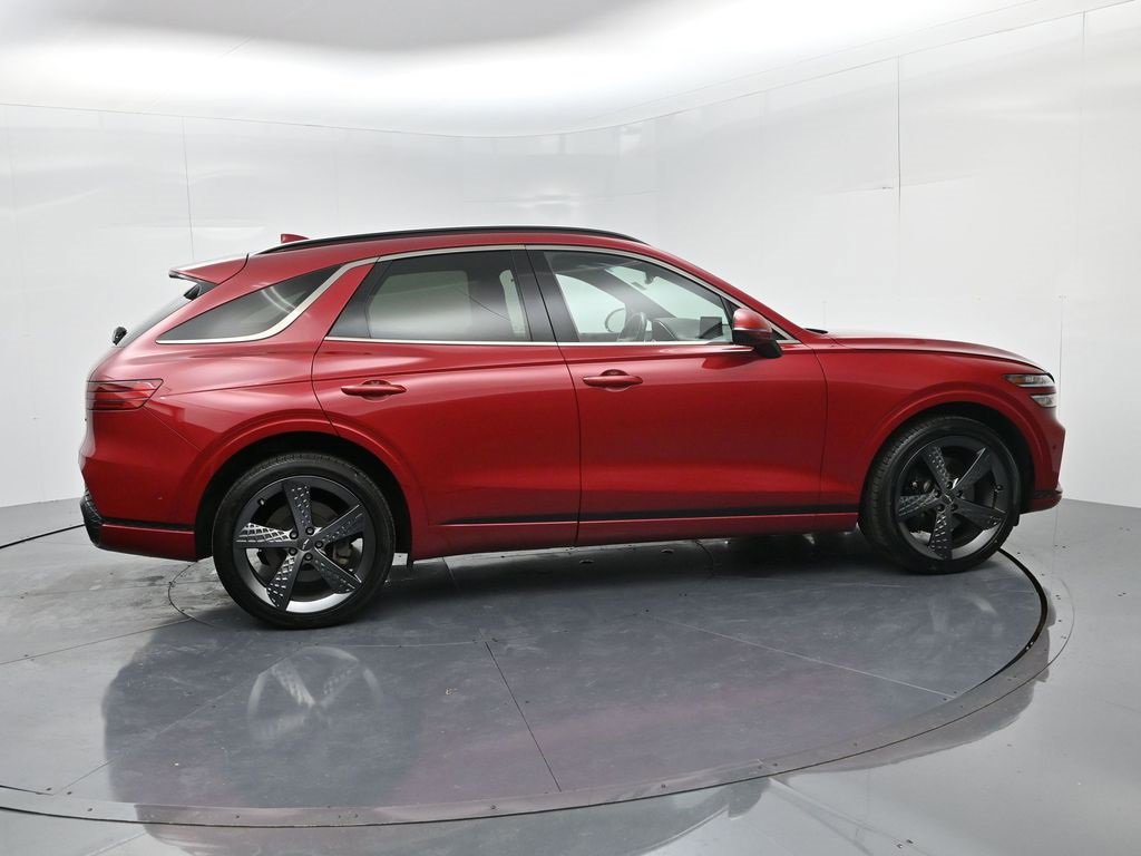 Used 2022 Genesis GV70 3.5T Sport w/ Sport Prestige Package image 8