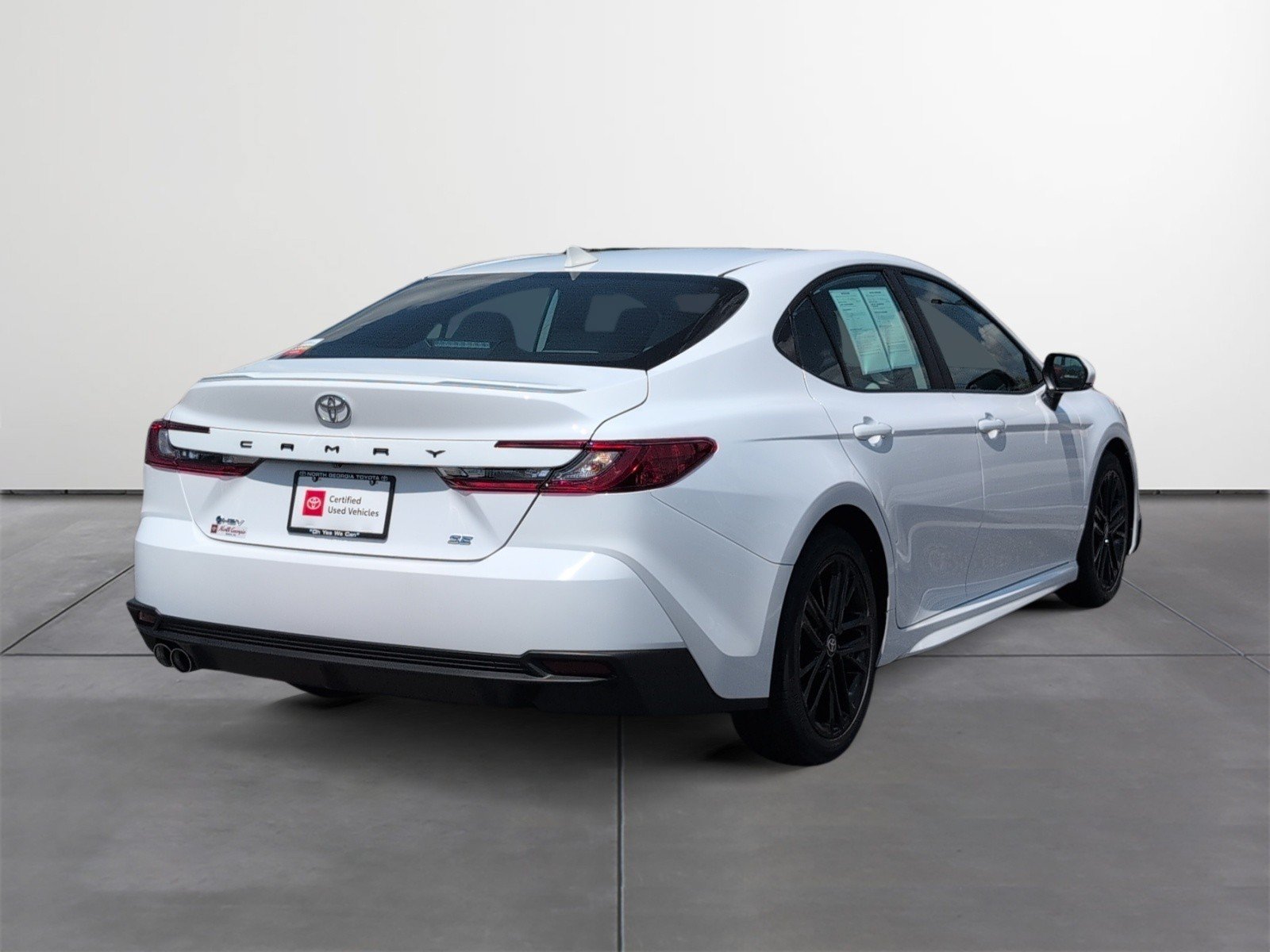 Used 2026 Toyota Camry SE w/ Convenience Package FWD image 5