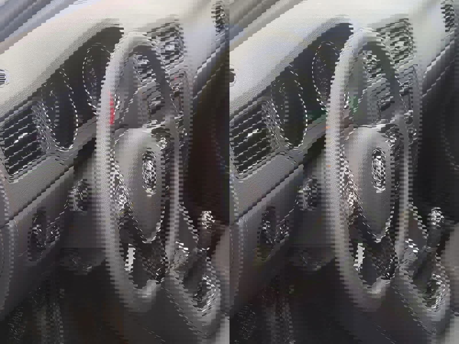 Used 2015 Volkswagen Jetta S image 10