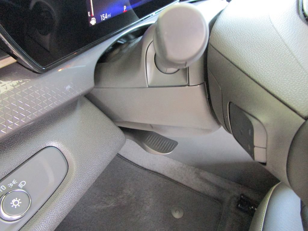 New 2026 Chevrolet Trax ACTIV w/ Driver Confidence Package FWD image 25