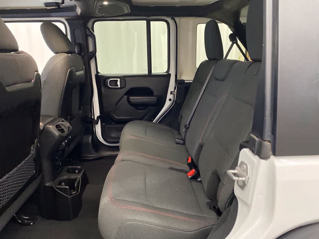 Used 2025 Jeep Wrangler Unlimited Rubicon AWD/4WD image 16
