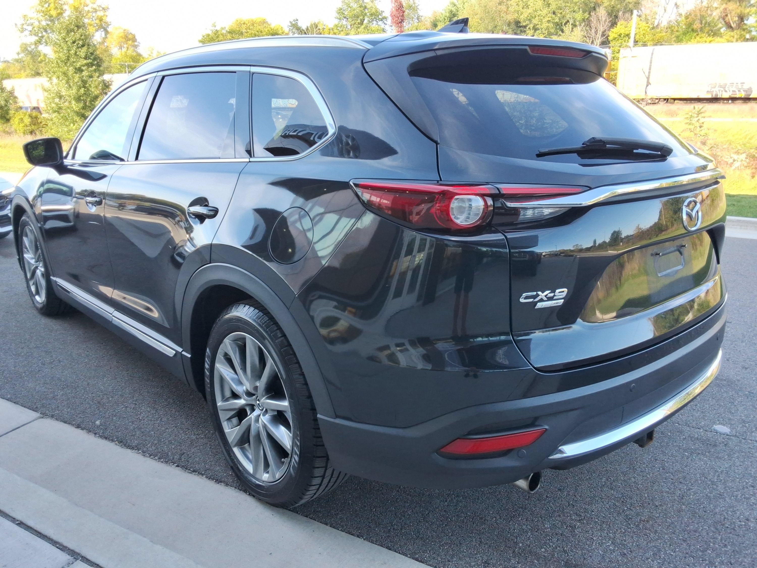 Used 2019 MAZDA CX-9 Signature AWD/4WD image 11