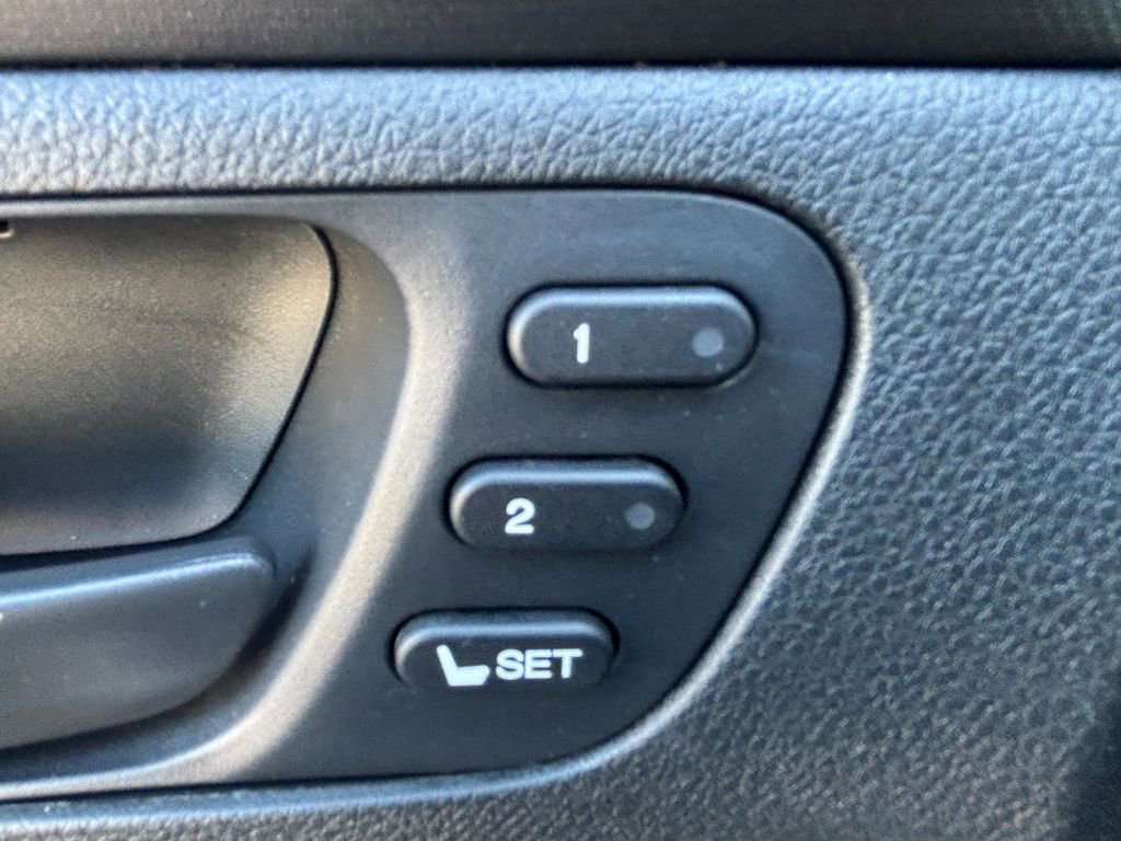 Used 2025 Honda Passport TrailSport image 28